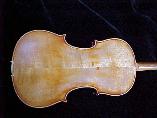 pic of Missano violin